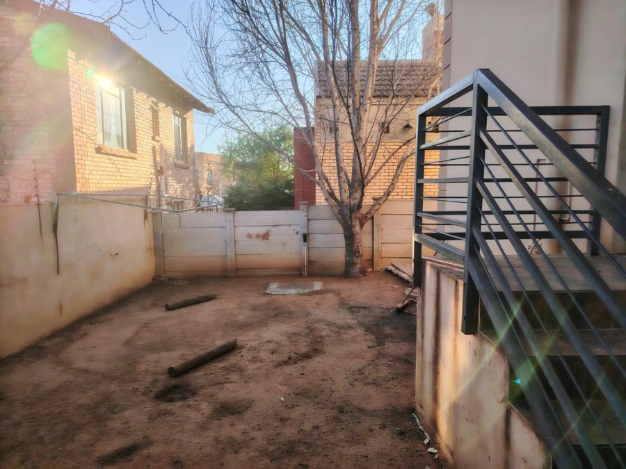 3 Bedroom Property for Sale in Langenhovenpark Free State